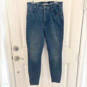 Good American Good Legs Frayed Waist Jeans 16